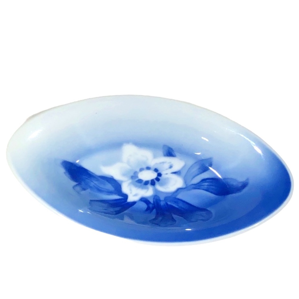 VINTAGE B&G KJOBENHAVN DENMARK CHRISTMAS ROSE BLUE & WHITE TRINKET DISH
